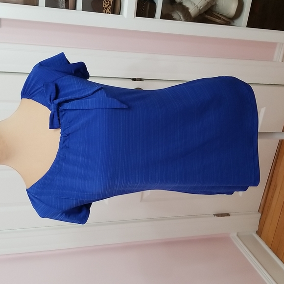 Liz McCoy blue top, small - Picture 3 of 9